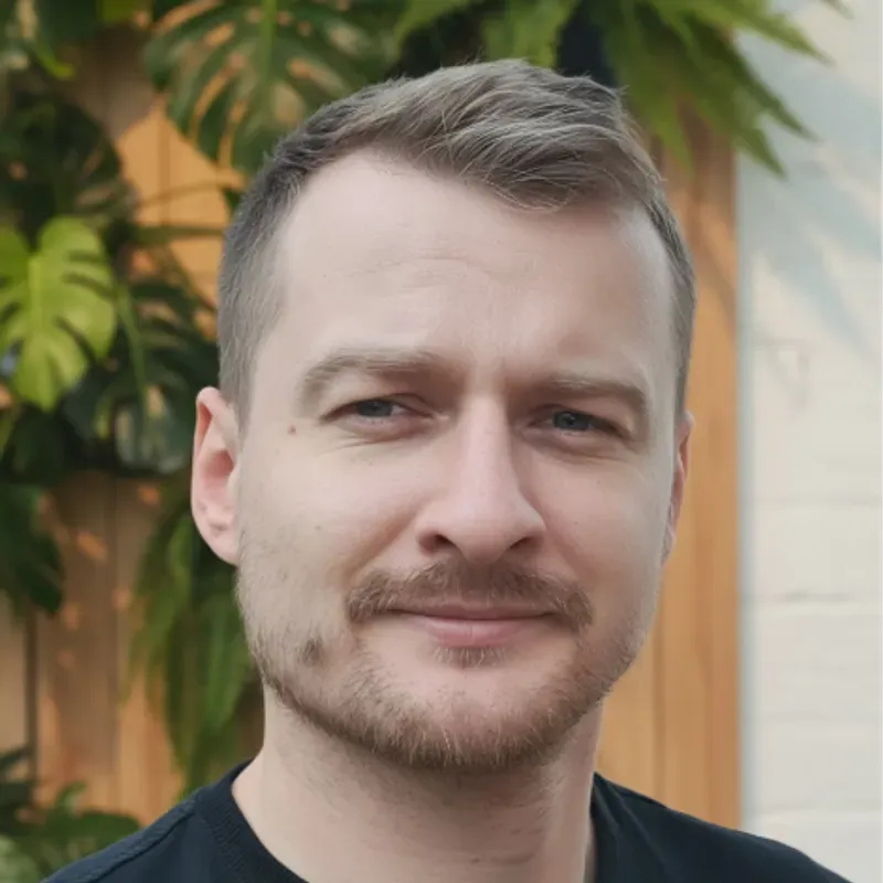 Krzysztof Poprawa, Founder / CTO